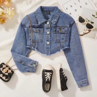 Chaqueta corta para niña